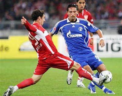 在堂安律打 在堂安律打