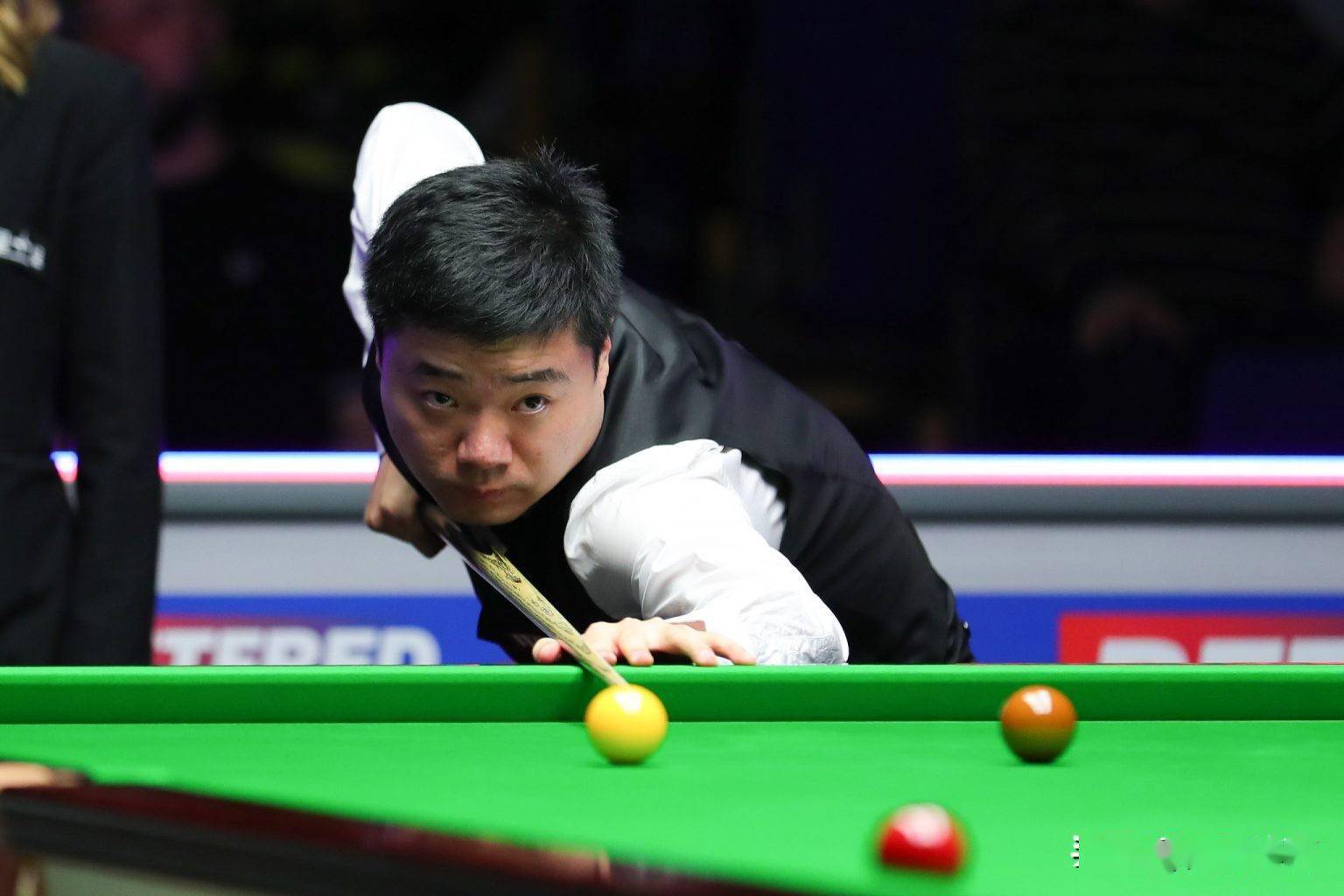 面对一路高 面对一路高